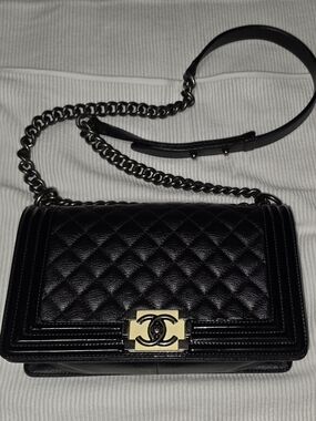 Chanel Black Quilted Leather Crossbody Bag Series 21